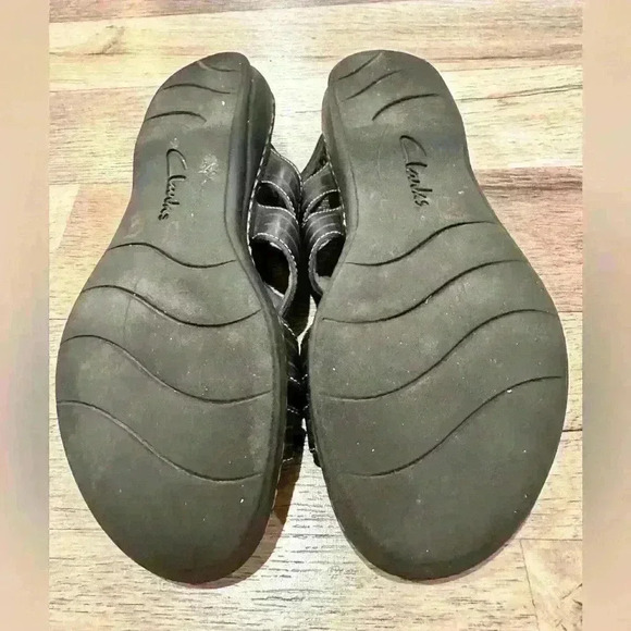 Size 8 1/2w collection by Clarks slingback Sandal - Picture 4 of 5